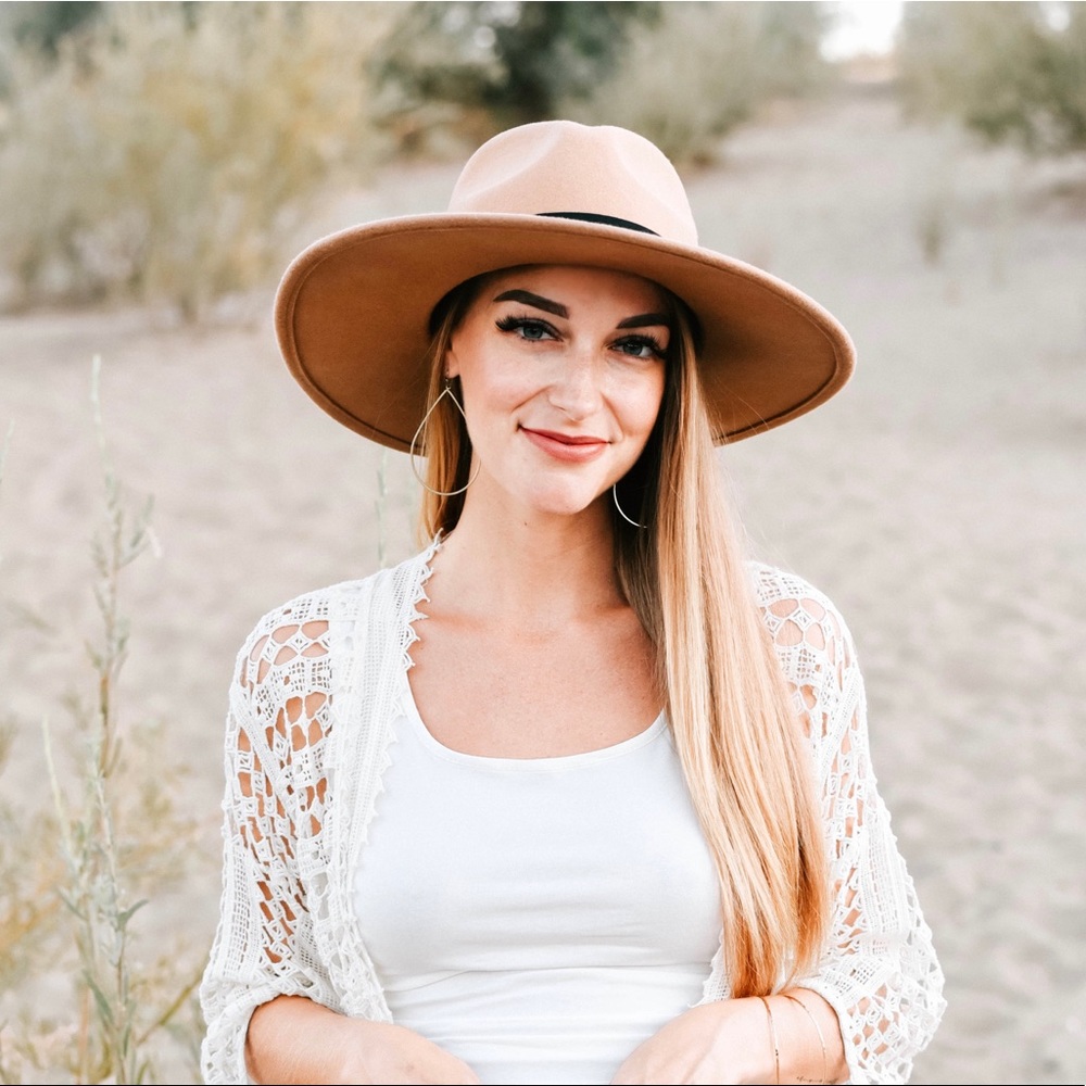 Meet your Posher, Anna maria